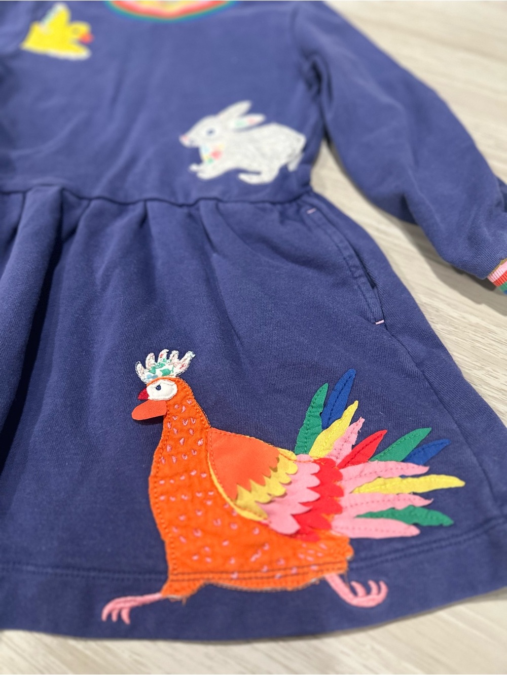 Girls Mini Boden Appliqué Long Sleeve Sweatshirt Dress 4-5 Farm Whimsy Woodland - Picture 2 of 6